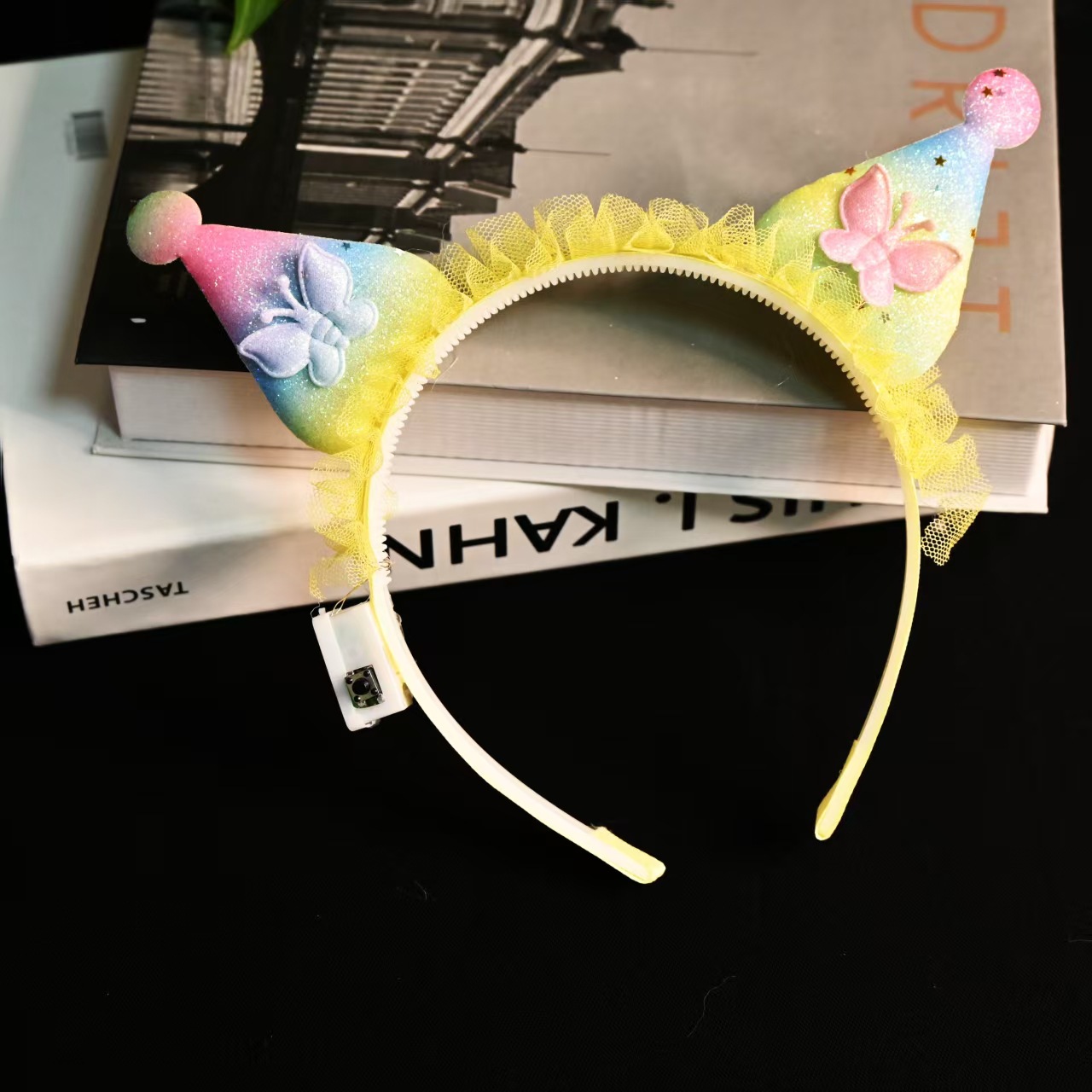 Girl's glowing Kuromi headband, children's cartoon bow hair accessory, cute and sweet headband, performance costume headwear