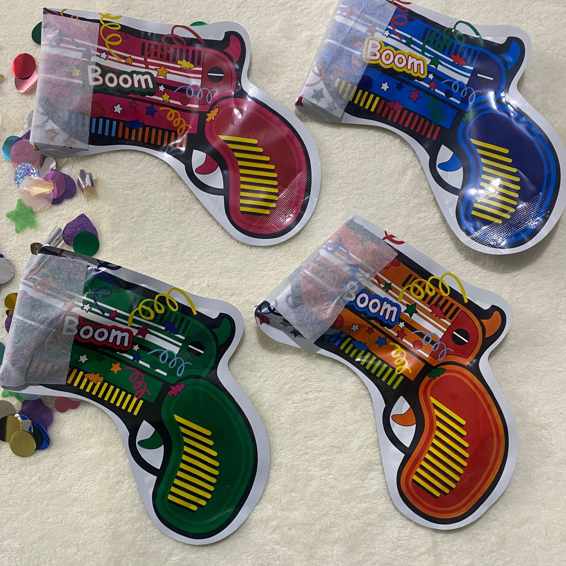 Colorful paper dust water bomb guns, children's toy guns, submachine guns, drop-off guns, colorful shooting, entertainment, safety and fun Application Scenario