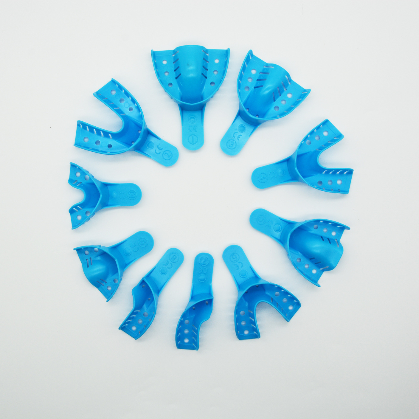 牙刷盒/智能牙刷架/洗漱套装/粘墙式洗漱杯架/烧烤工具产品图