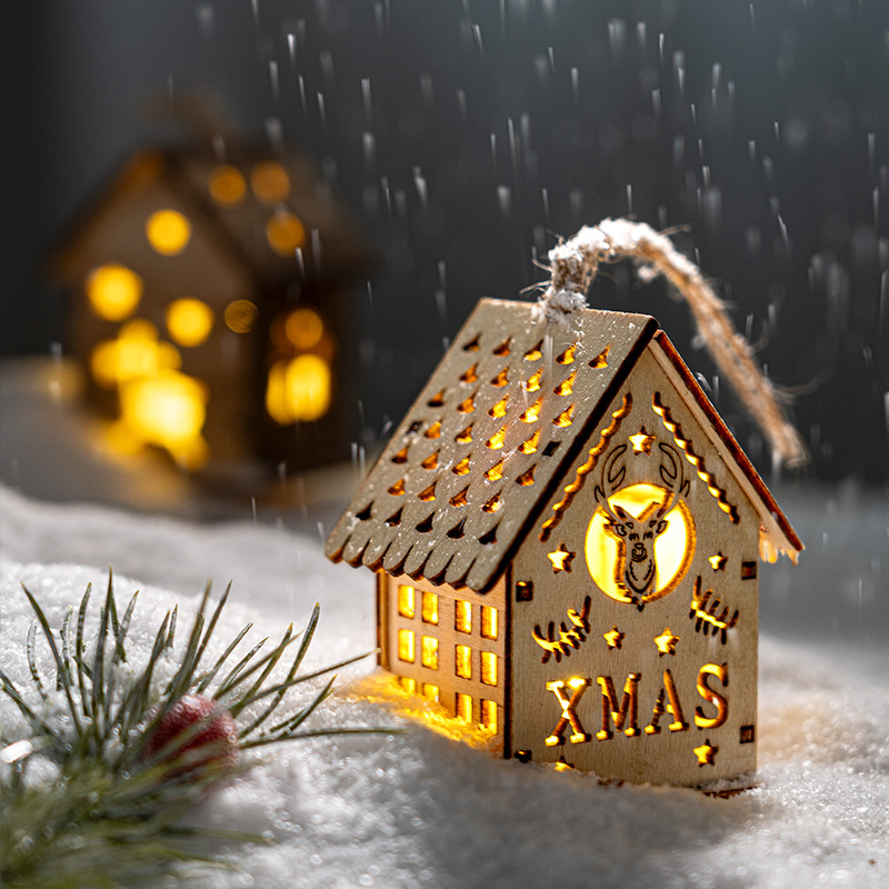 Christmas home decoration, desktop scene arrangement props, wooden house ornaments, hanging items, glowing Christmas tree decoration accessories Application Scenario