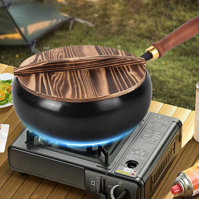 The ancient-style large-bellied pot with handcrafted hammer patterns, the household uncoated iron pot, and the mini single-serving small wok are now ready to be served Specification image
