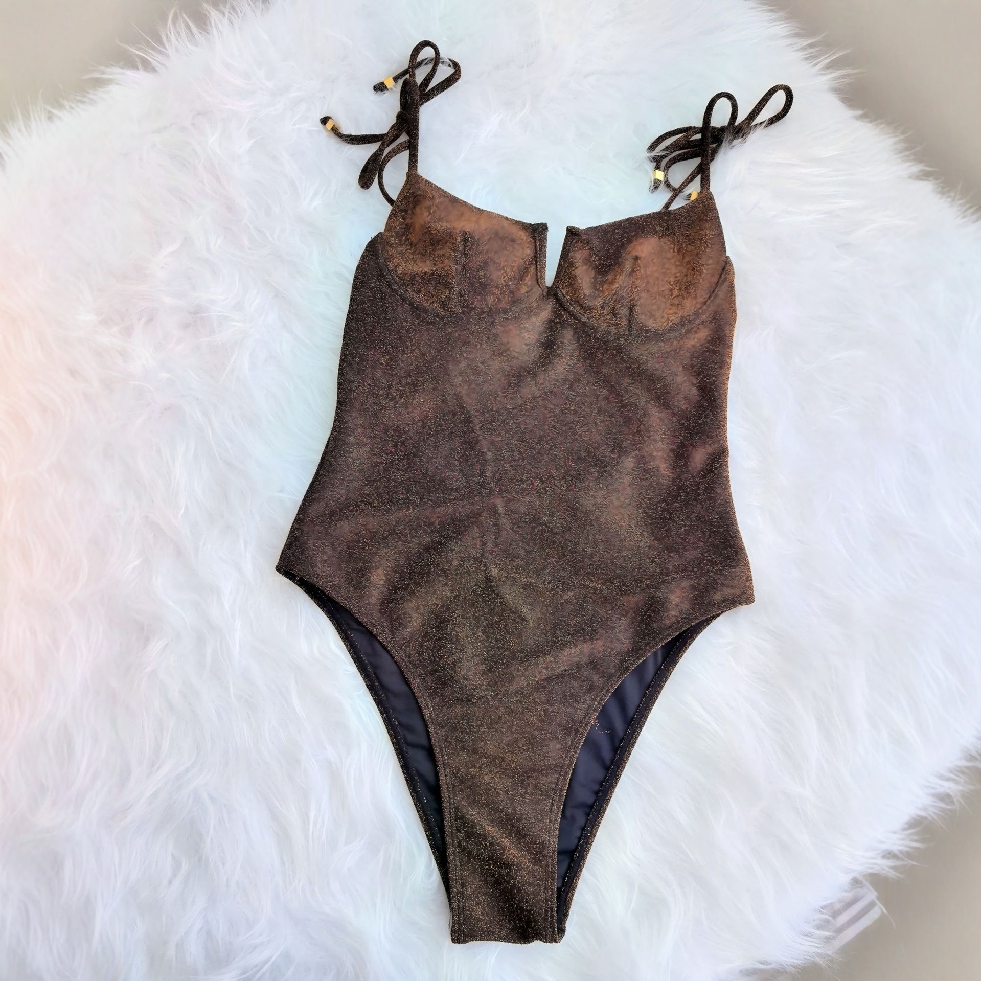 2026欧美新款泳装铁链纯色带珠光性感连体泳衣女速卖通跨境批发