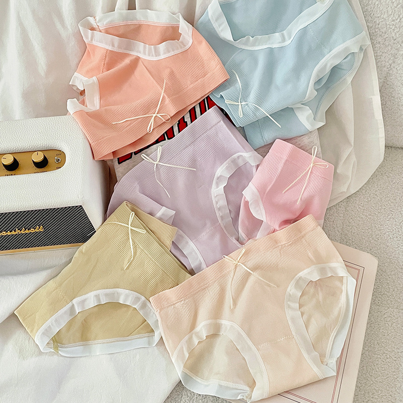 Japanese-style seamless underwear for girls, polyester seamless, breathable, sexy, mid-waist, hip-lifting, comfortable, women's triangular underwear bagged Application Scenario
