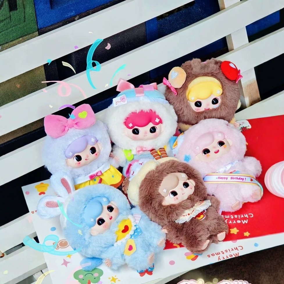 Wholesale of three Birdies' Sweet Dream Party Blind Box, 3rd generation plush zipper bag, trendy pendant and cute figurine gift Specification image