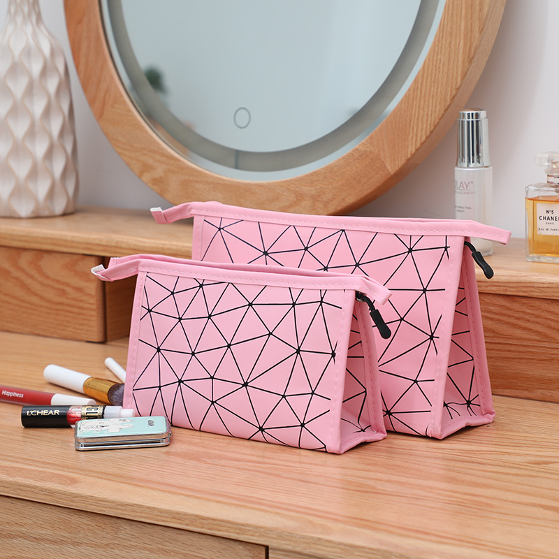 Fashionable new large-capacity waterproof travel bag, portable and popular diamond-shaped official document makeup bag, envelope bag, clutch bag details Picture