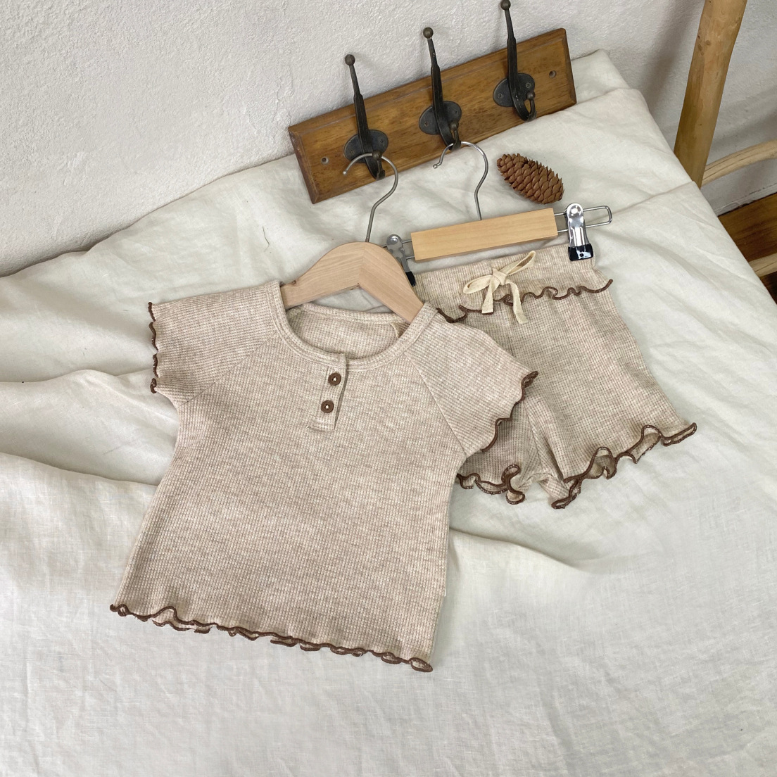 New summer baby Waffle wavy fringed short-sleeved T-shirt + shorts two-piece set for girls Application Scenario