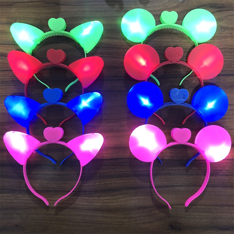 Korean version luminous cat ear headbands, luminous Mickey one-piece color led headbands, hot sale and wholesale at street stalls Application Scenario