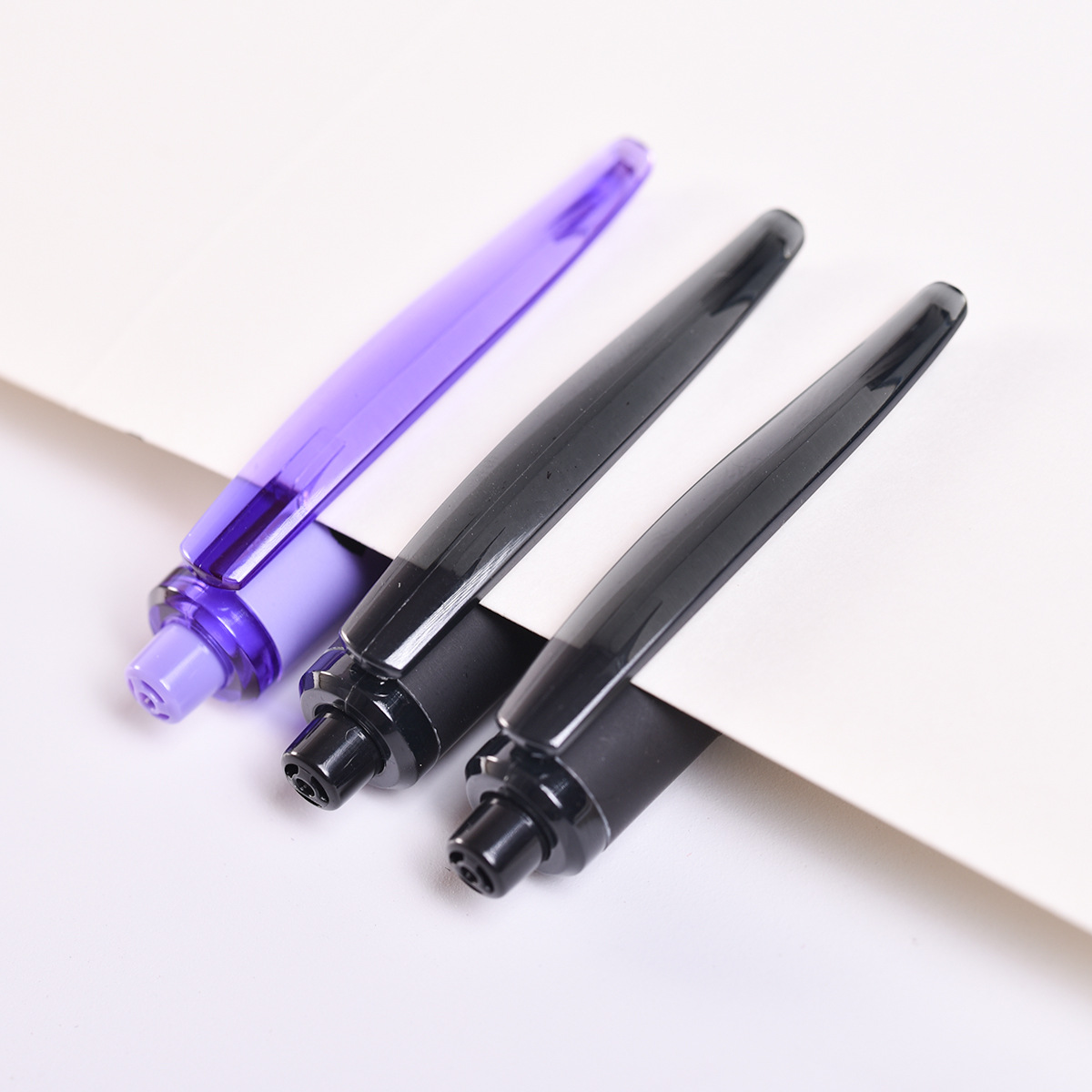 Tianfeng 7763 Chinese Oil Pen Wholesale: Smooth Writing Chinese oil Pen with MINI Tip, 36 pieces per box Application Scenario
