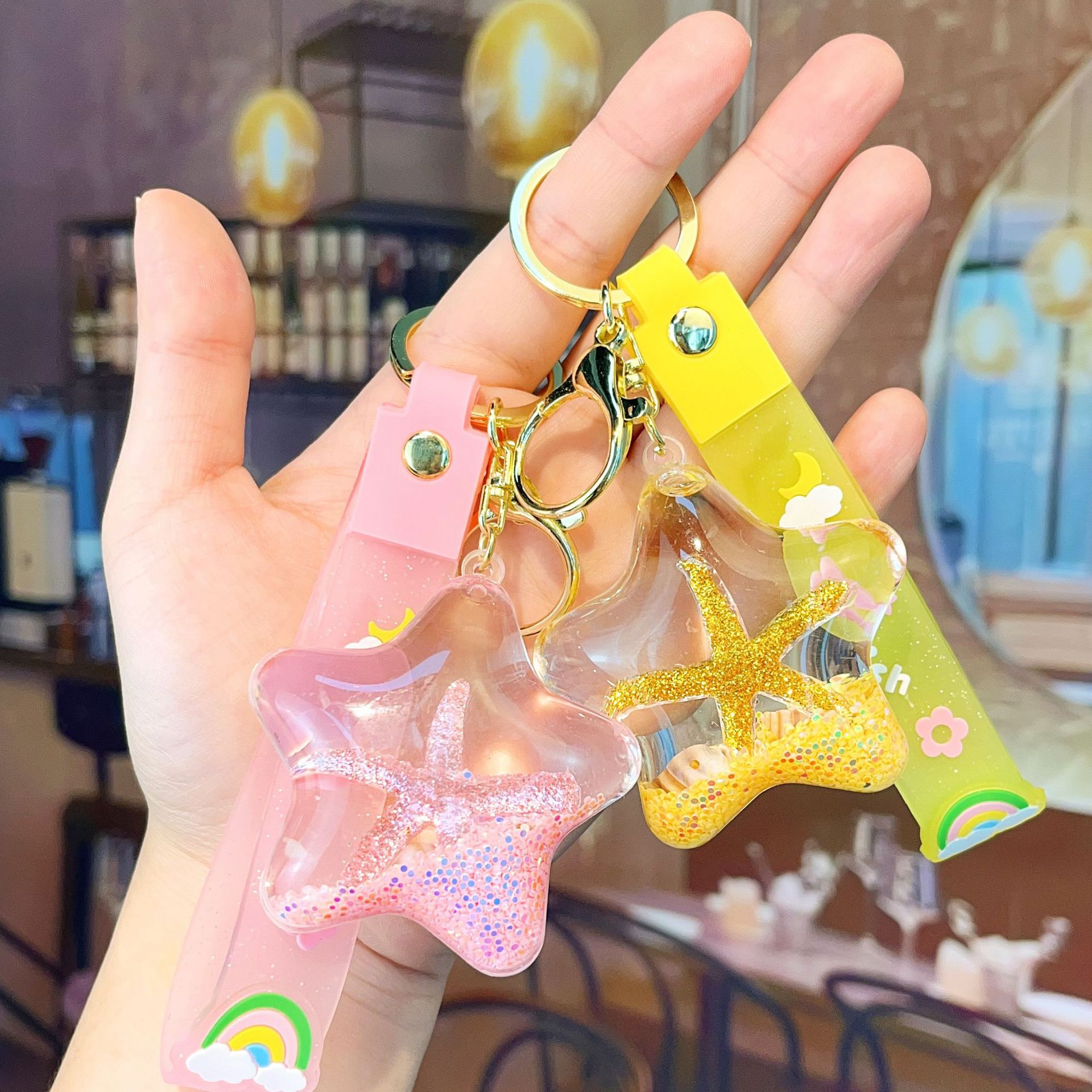 创意入油液体流沙钥匙扣五角星卡通海洋世界漂浮钥匙链小礼品批发