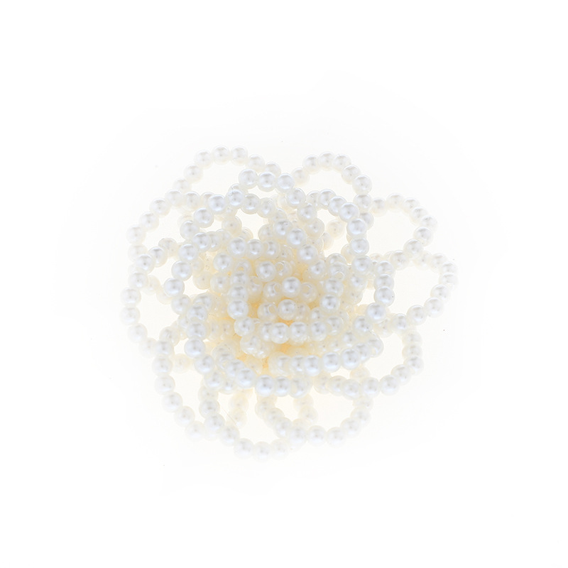 Korean-style handcrafted beaded three-dimensional camellia brooch, clothing accessories, hair accessories, DIY fabric stickers, shoes, hats, bags and accessories Item Picture