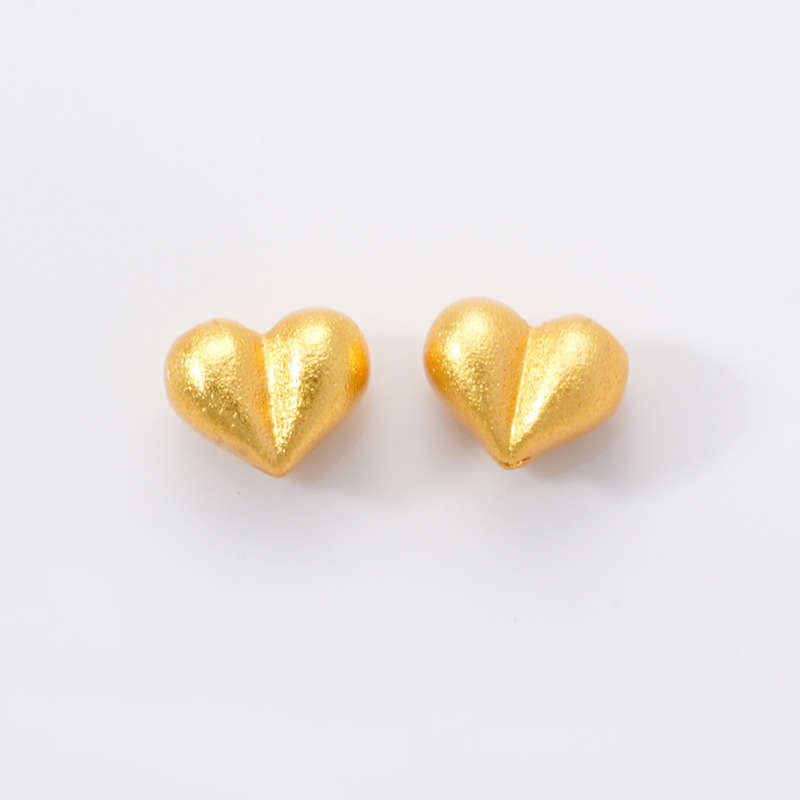 Ancient-style sand gold accessories, electroplated heart-shaped peach-shaped bead necklace, bracelet, bracelet, crystal, diy handcrafted bead material Application Scenario