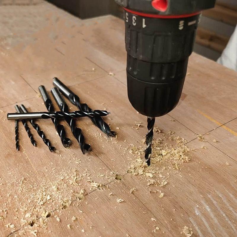 Wholesale of three-pointed woodworking twist drills, round-handled woodworking hole opening sets, hand electric drills, hole positioning tools, and woodworking drill bits details Picture