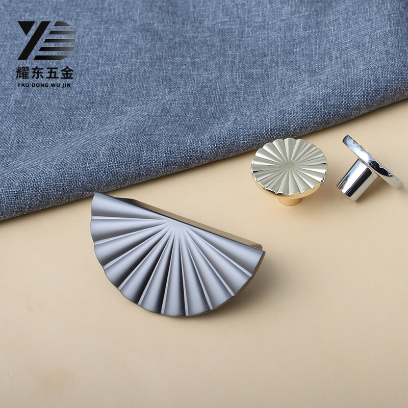 轻奢现代法式衣柜门拉手简约半圆黑色金色灰色北欧橱柜抽屉门把手产品图
