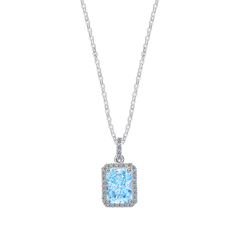 A new cross-border necklace from Europe and America, a super sparkling square zircon women's necklace, 2026 new style, elegant collarbone chain, sugar cube Application Scenario