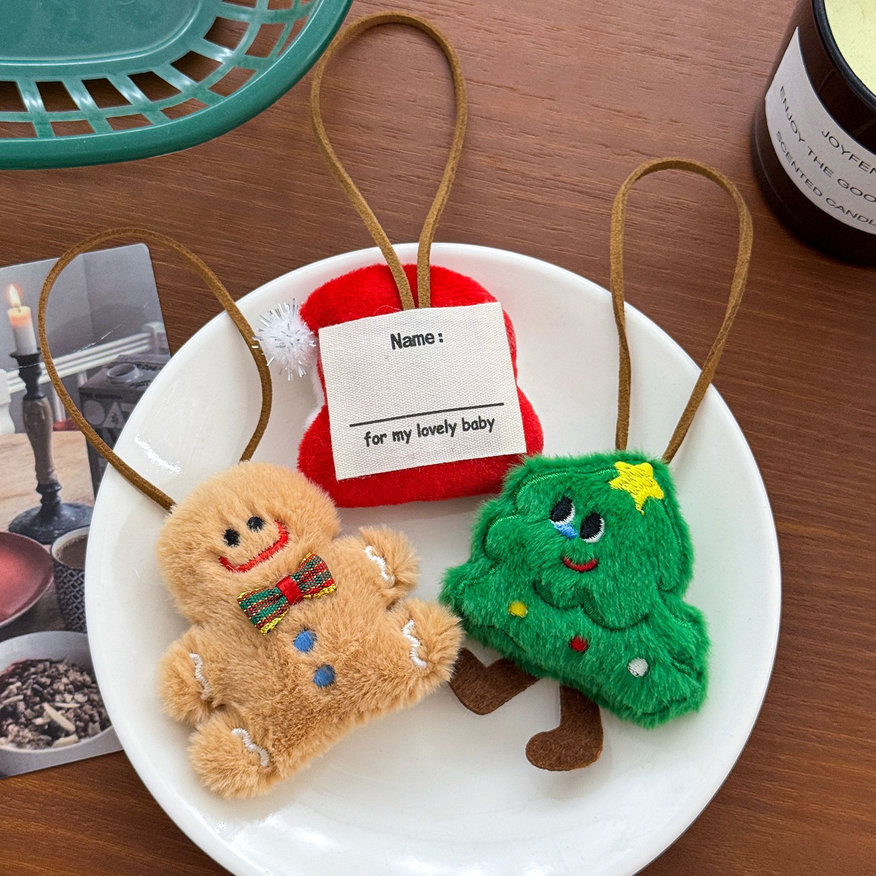 Cartoon Christmas name pendants, cute girlish heart bags, plush dolls, Santa Claus figurines, small gifts Specification image