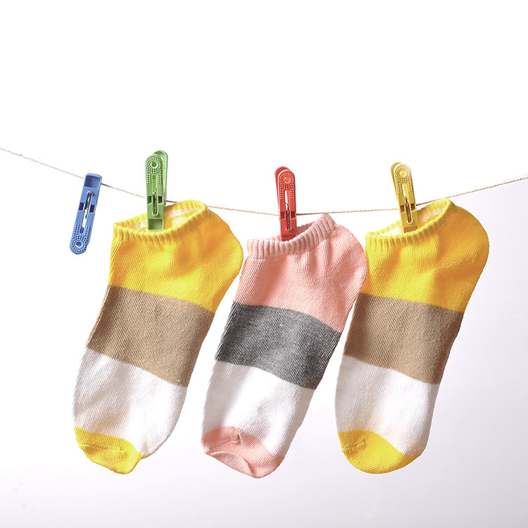 20 household plastic drying clips, thickened plastic clips, windproof clips, underwear, clothes and socks clips, clothes drying clips Application Scenario