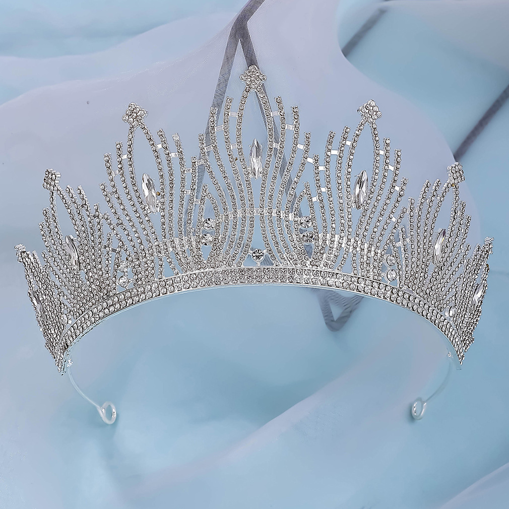 New personalized diamond silver princess headwear, grand and luxurious wedding dress, super glittering crystal, elegant fairy hair accessory, crown Application Scenario