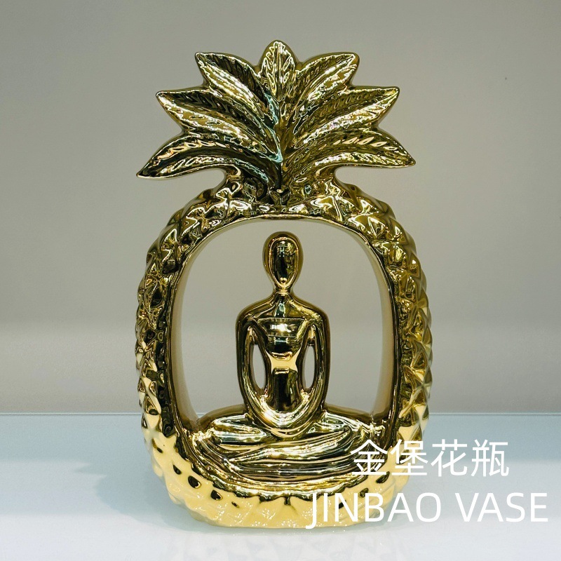 High-end and light luxury style golden pineapple decorative item, ceramic handicraft, living room entrance decorative item, electroplating process details Picture