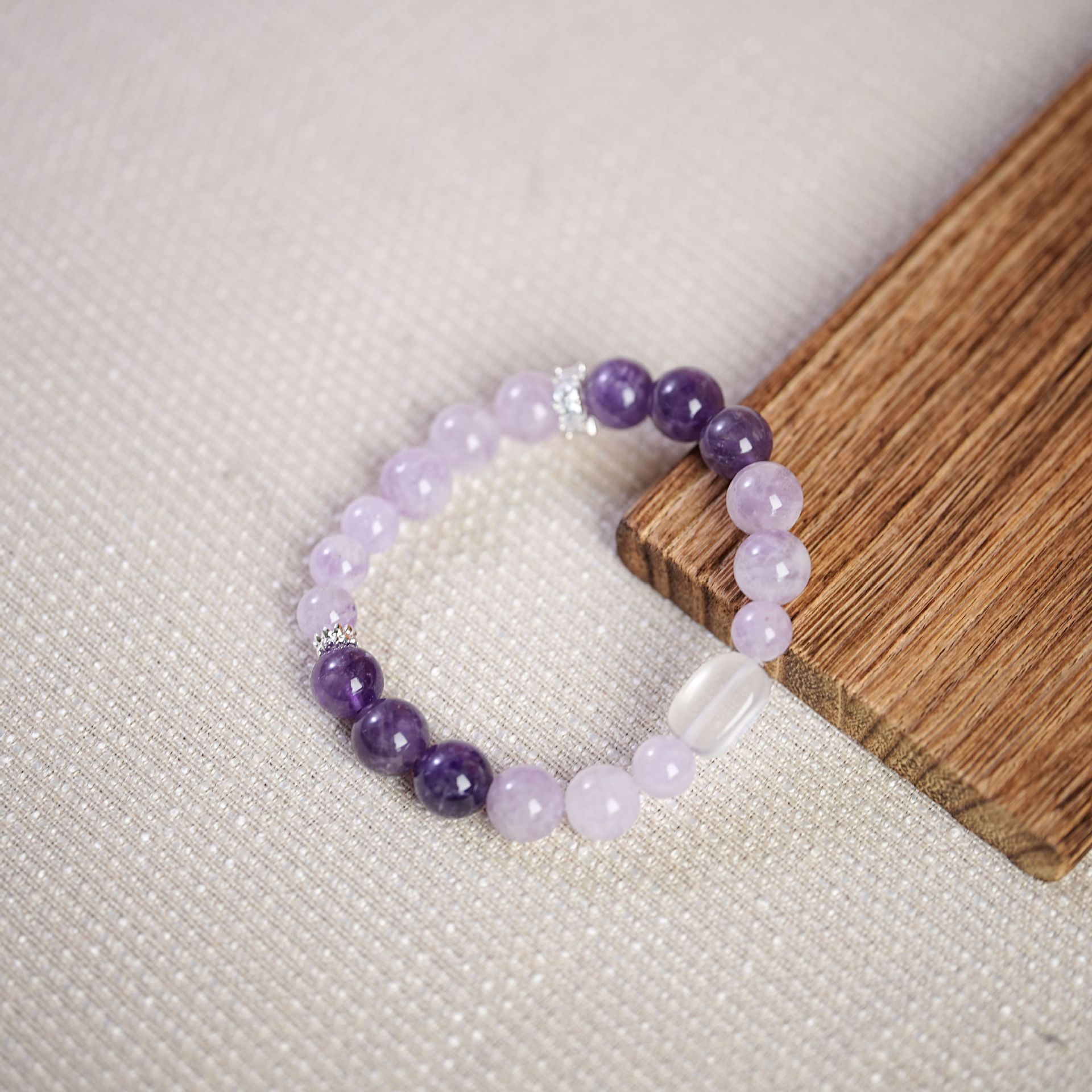 New natural lavender amethyst bracelet with a light luxury and high-end feel, women's beaded diy accessory Application Scenario