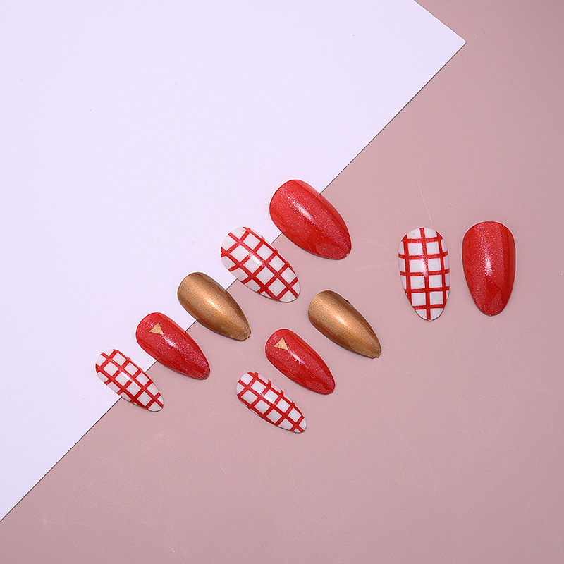 Wholesale of European and American nail art pieces, 24 pieces of fake nails, popular nail art patches, wearable nail art pieces details Picture