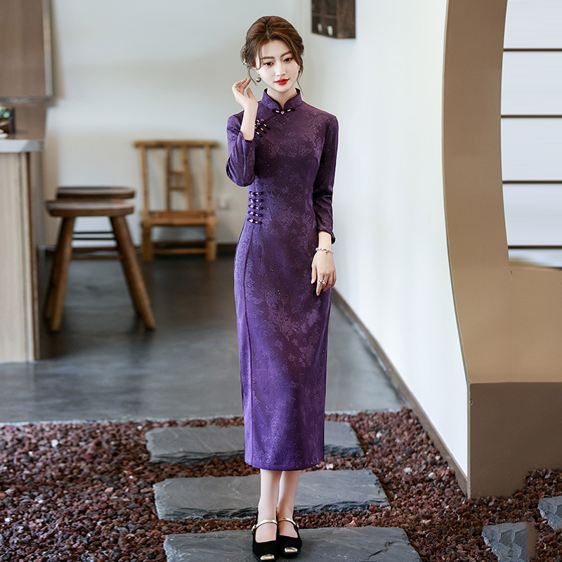Purple national trend mom dress, new Chinese style, long autumn long-sleeved modified cheongsam, women's high-end look, retro cinched waist, autumn and winter
