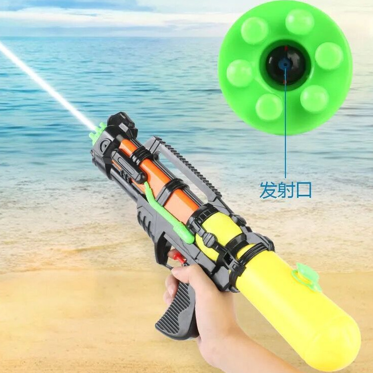 Water-splashing Festival Day Runner water gun toy, large-capacity pull-out water gun toy, outdoor summer beach street stall Application Scenario
