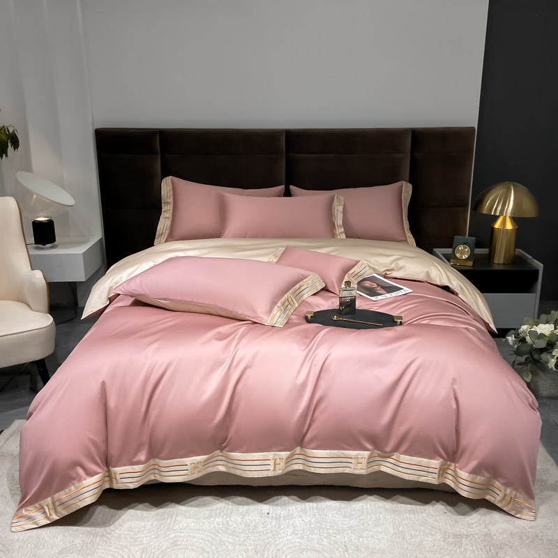 Pink silk bedding four-piece set, duvet cover, pure cotton 60-count bedding, warm and romantic home textiles details Picture