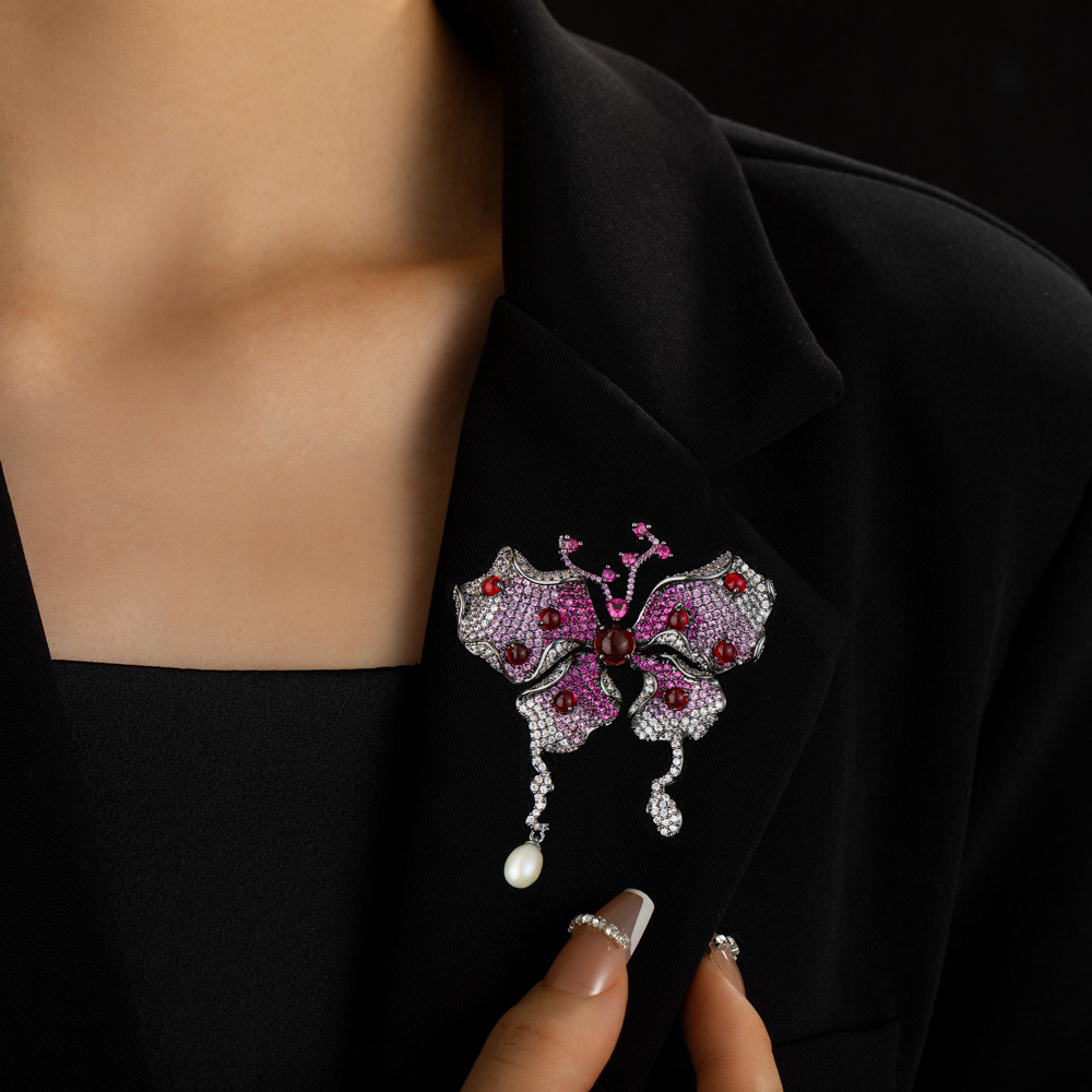 Vintage lujo gradiente butterfly broche aleación de cobre micro zirconitas premium sentido exquisito broche broche burst details Picture