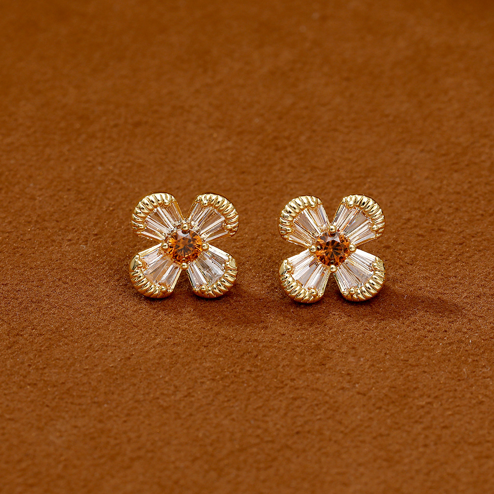 Niche and light luxury zircon flower stud earrings, fashionable, simple and gentle style, versatile, small and elegant earrings, live-streaming bestsellers for women