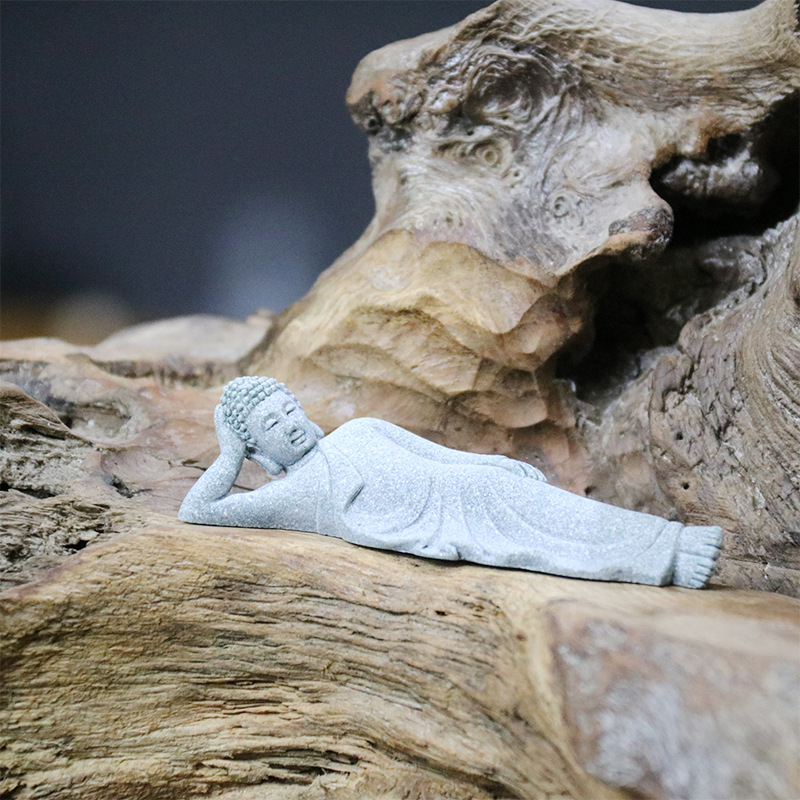 Chinese-style garden flower tea room Buddha statue decoration, Sakyamuni fish tank landscape arrangement, home entrance hall Buddha figurehead Application Scenario