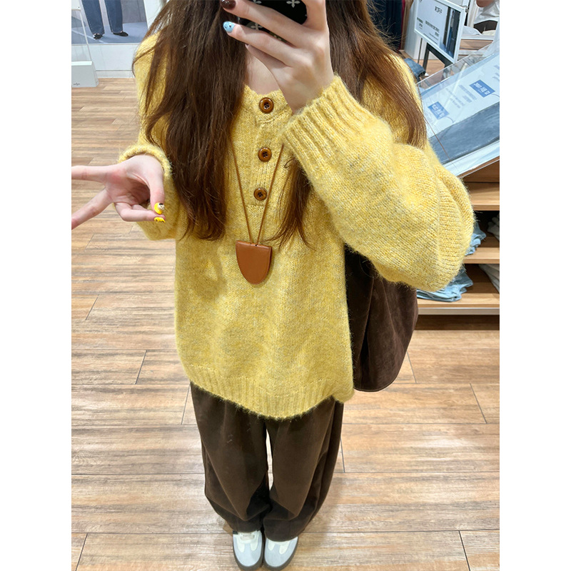 Large-sized thickened soft and sticky sweater for women, semi-open-neck button knitted sweater for autumn and winter, loose inner layer with long-sleeved lazy top Item Picture