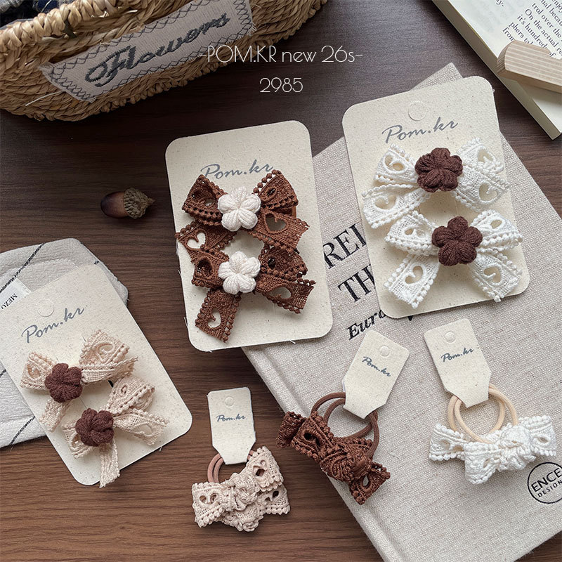 New retro autumn and winter fabric hollowed-out heart-shaped flower hair clips for children, children's hair clips that won't damage hair, baby hair bands for women Specification image