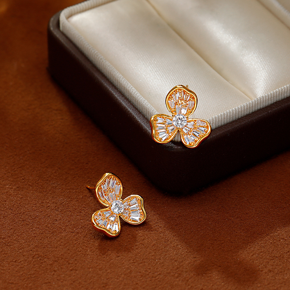 耳钉/饰品/四爪耳钉/ccb/打耳洞产品图