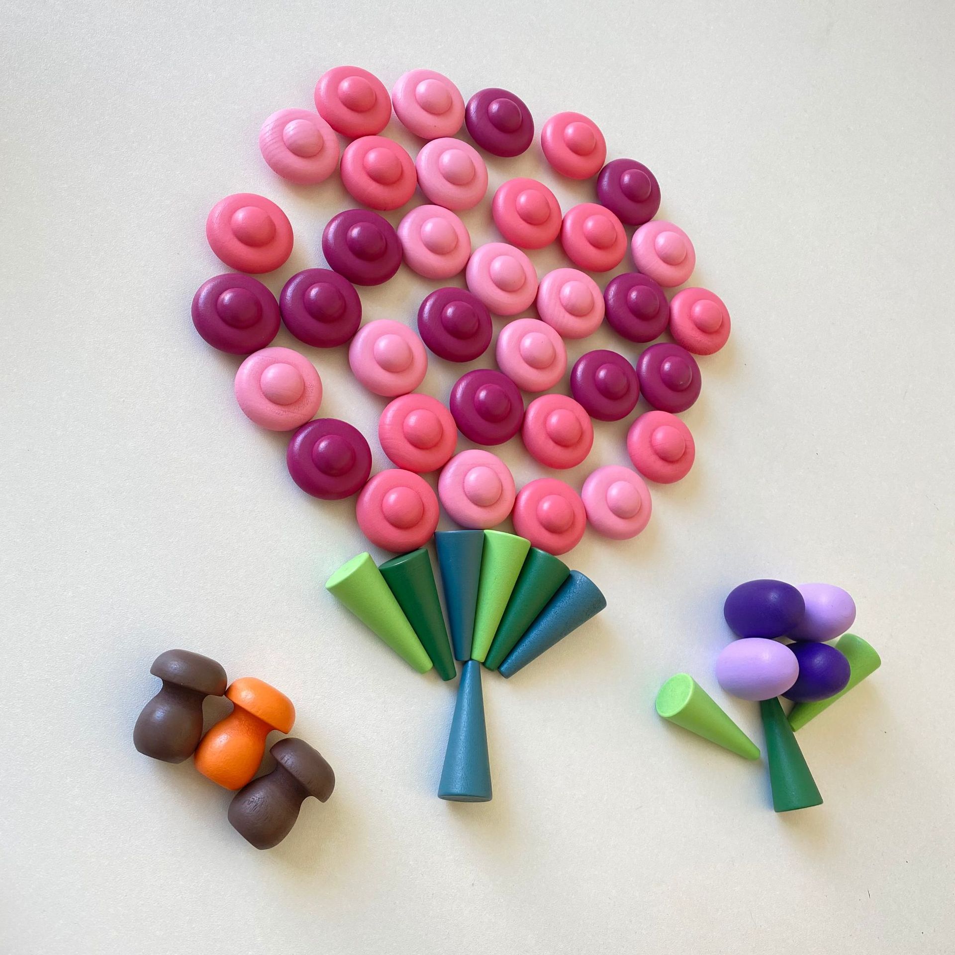 Cute building blocks, children's educational open-ended creative theme construction building block building toys, diy early education for 2-6 years old details Picture