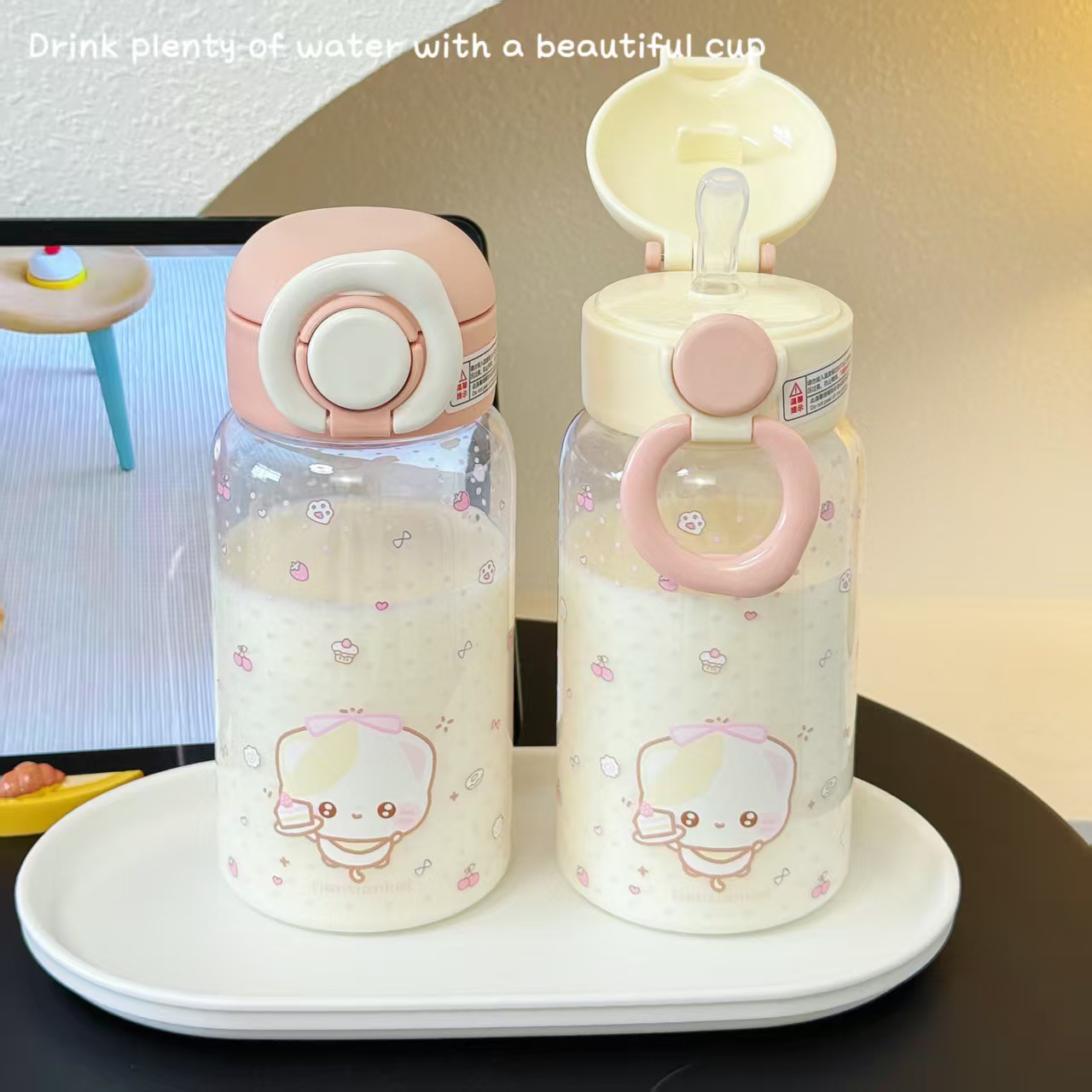 High appearance level Cherry kitten plastic cup for girls, ins style portable anti-drop, anti-drop straw cup for students to go to school Item Picture