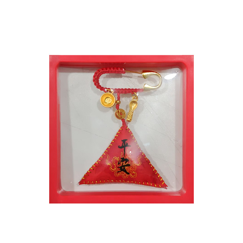 Scenic area pins, lucky bags, sachets, triangular hand-sewn sachets, portable sachets, pendants, lucky bags, sachets, triangular talismans, sachets Item Picture