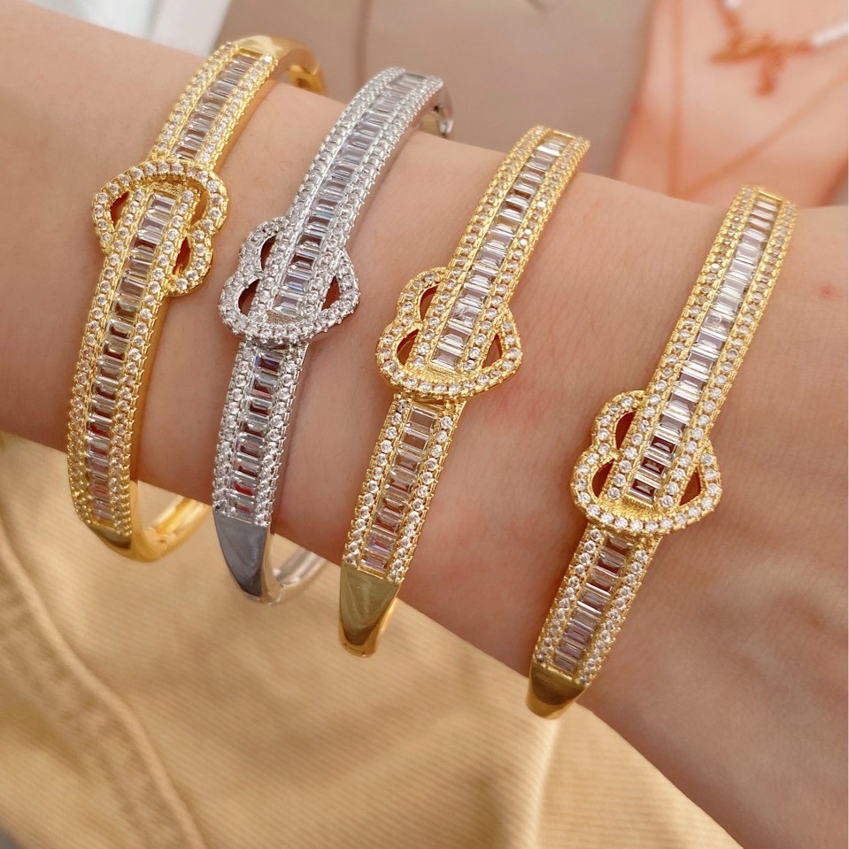 New 18K gold-plated bracelet with a light luxury style, heart-shaped zirconium-inlaid open ring bracelet, cross-border jewelry supply for women