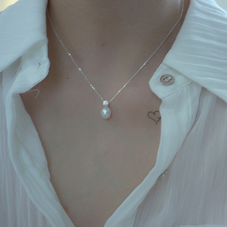 925 sterling silver necklace, single water drop freshwater pearl zircon pendant, collarbone chain, gentle and elegant, high-end neckchain Application Scenario