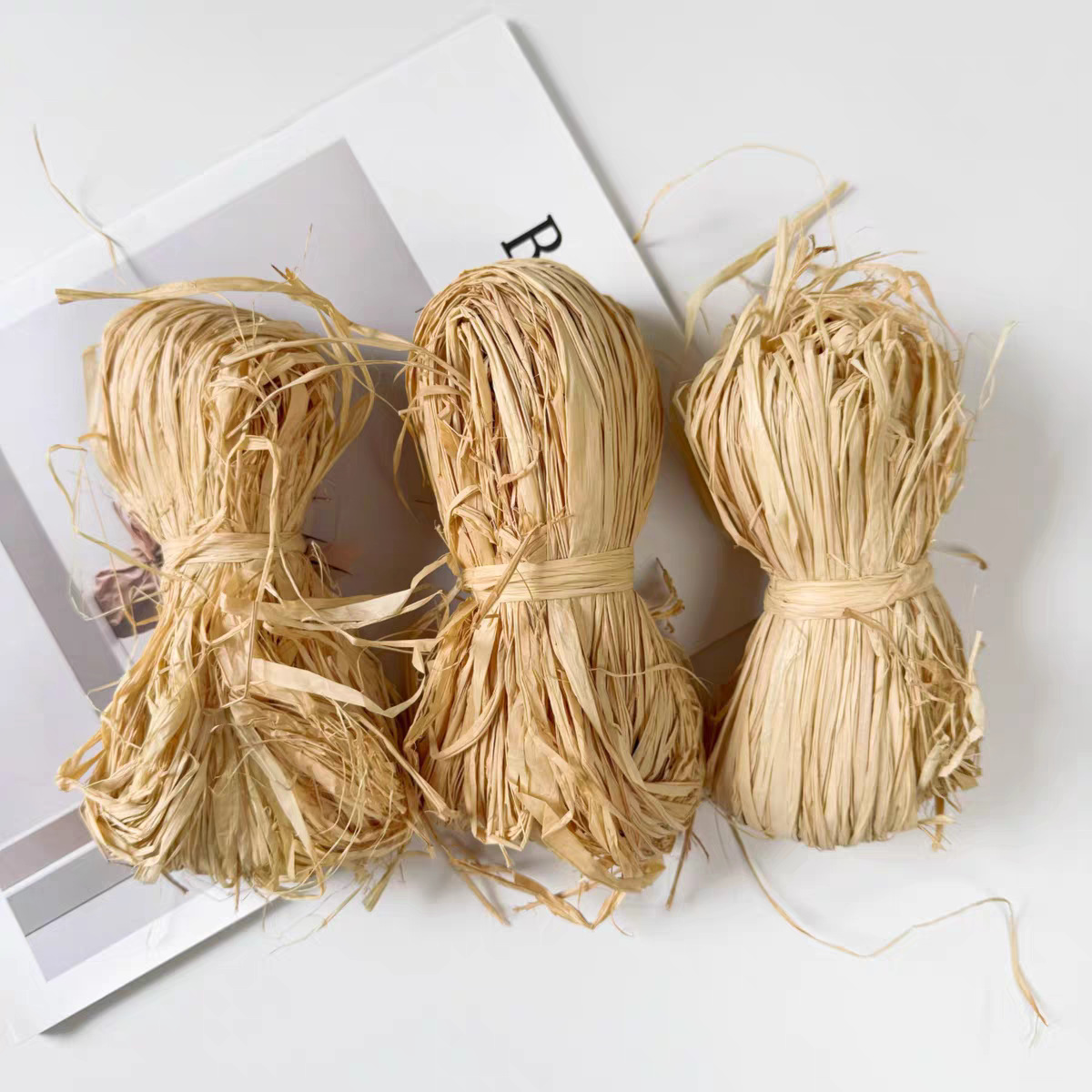 天然拉菲草30g50g100g每扎鲜花包装花束捆扎草绳手工DIY拉菲草