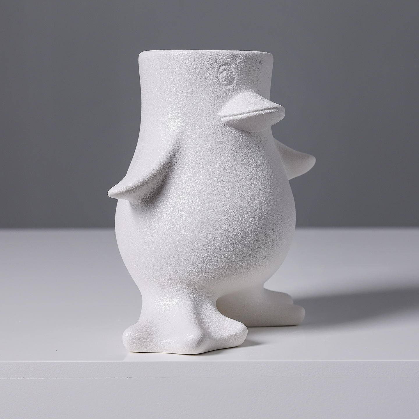 2025 Creative Penguin Ceramic Vase, Cute Cream-style living Room Desk Decoration, Fresh Flower Hydroponic Vase Specification image