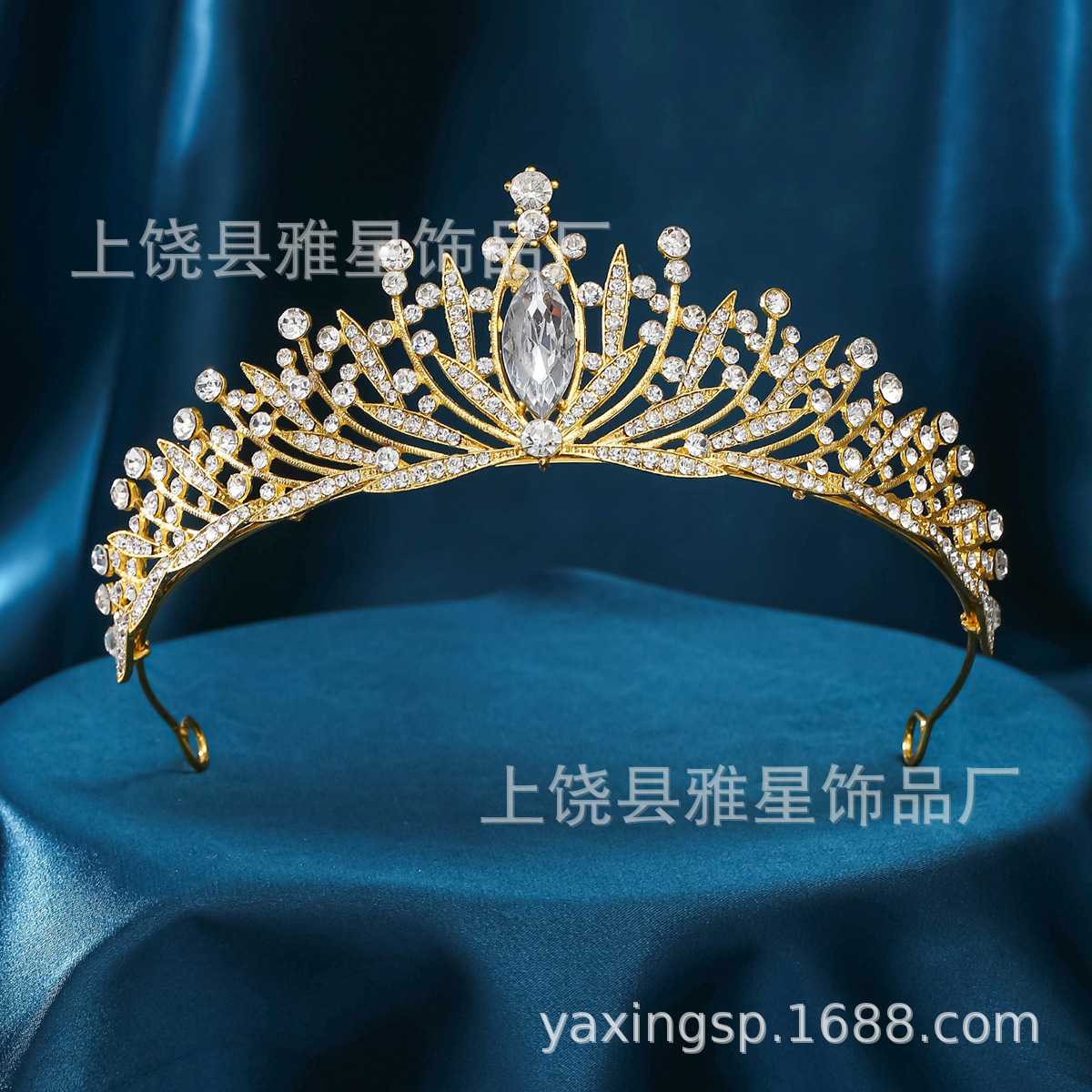 A luxurious golden diamond-encrusted crystal crown for the bride, a splendid tiara for the wedding, a dazzling headwear for the dinner and dance party, and an elegant star