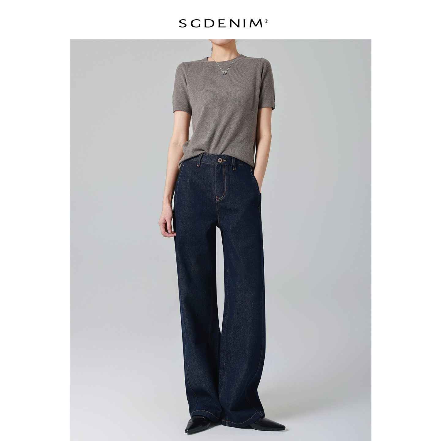 Spring Denim/Slightly curved high-waisted jeans for women, loose and wide-leg, original color 2026 Spring new style, elegant and slimming