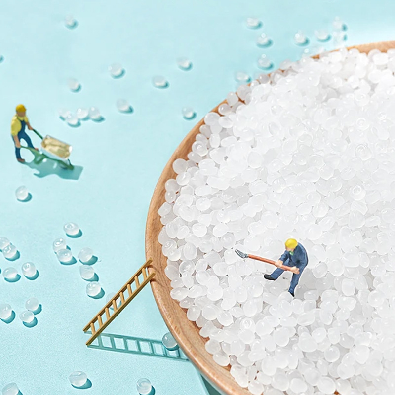 Wholesale of European-style transparent gold-plated candy jars with LIDS, golden carved light luxury living room ornaments, high-legged storage jars and fruit boxes details Picture