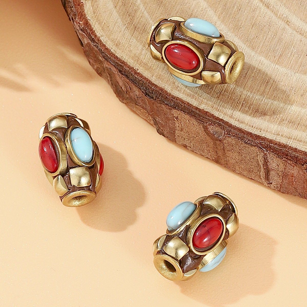 Tibetan-style retro Nepalese copper beads inlaid with red and blue stone bucket beads DIY jewelry accessories, bead partition cultural play accessories