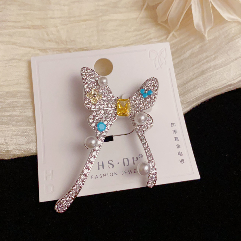 欧美跨境个性微镶满锆蝴蝶胸针精致时尚轻奢百搭高级感超闪胸花女