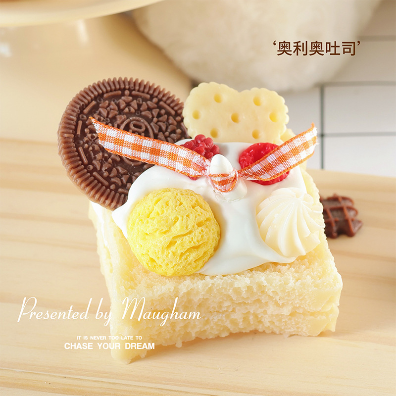 Oreo Toast Scented Candles As Souvenirs, High-End Birthday Gifts, Niche Wholesale Fragrances, Home Cross-Border Products Application Scenario