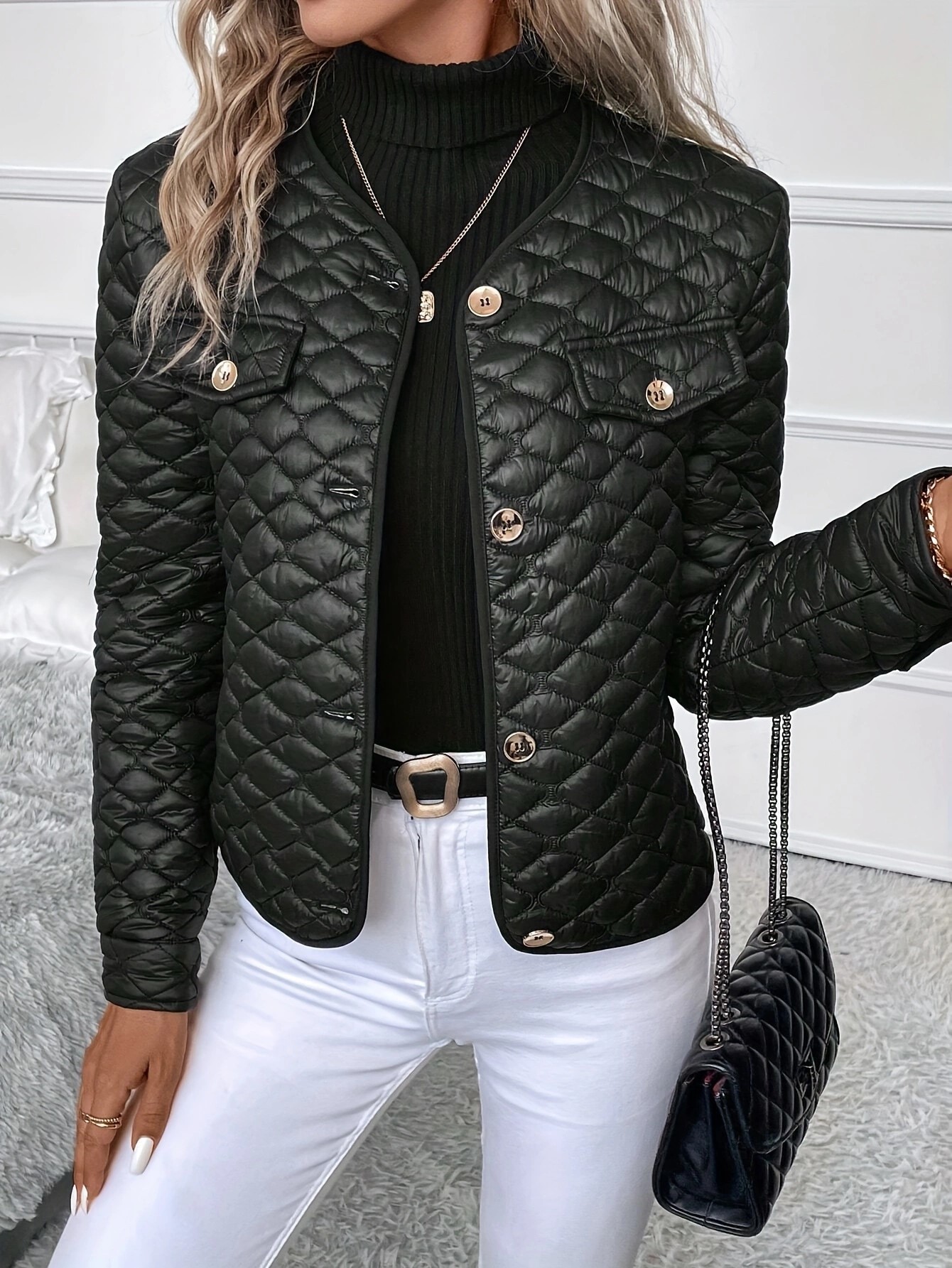 Cross-border women's clothing: New black fragrant warm cotton-padded jacket with diamond-shaped check for women in autumn and winter Item Picture