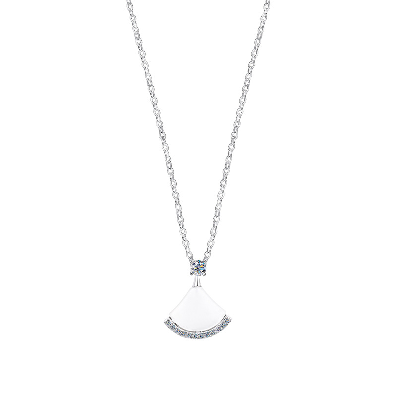 Fan-shaped dress necklace with micro-inlay design, a niche fashion 2026 new style, versatile and elegant, high-end collarbone chain Application Scenario