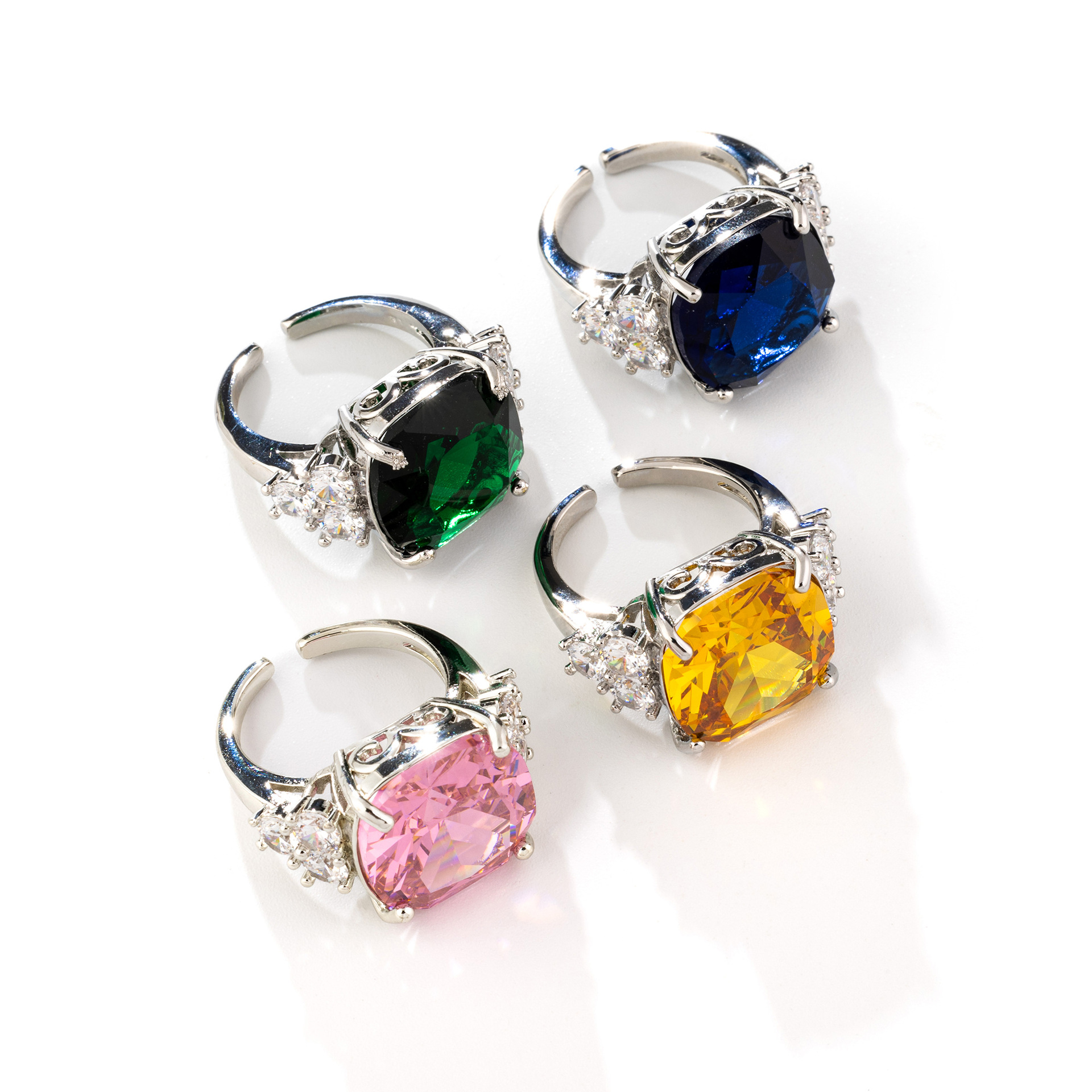 Xiaoyin venta caliente caibao flor de hielo corte pequeño cubo de azúcar anillo super flash zirconia plateado anillo de oro real en vivo una pieza de reemplazo de cabello LYJZ9048 getisa joyería de moda joyería de banquete vestido accesorios para mujeres Item Picture