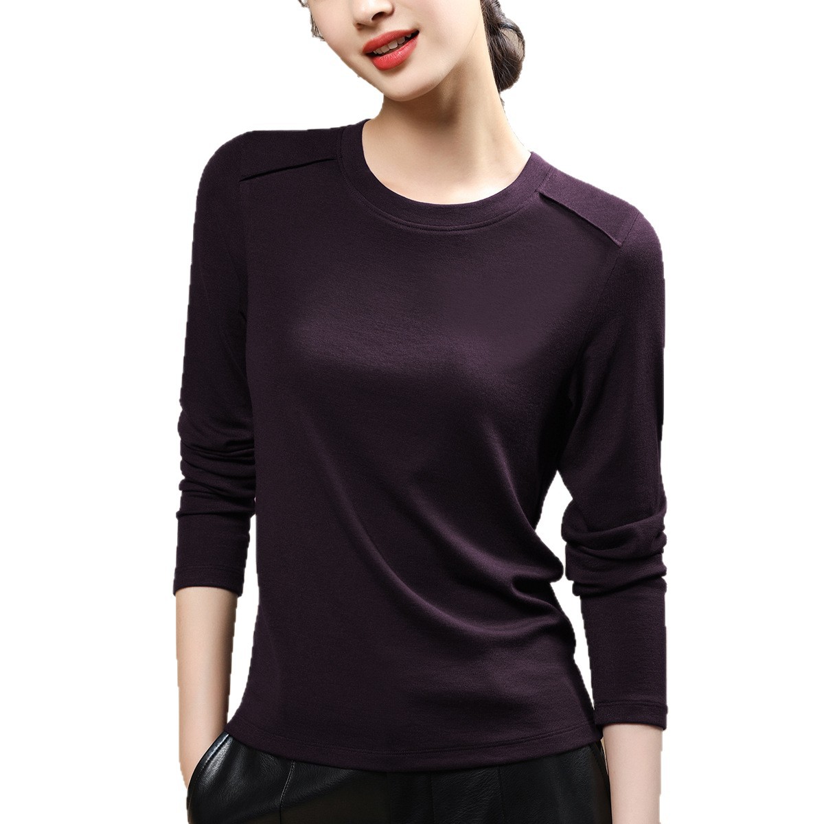 2025秋季新款莱赛尔天丝羊毛长袖t恤女显瘦上衣内搭后背线打底衫白底实物图